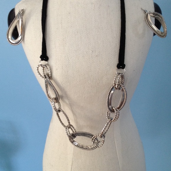 Earrings and necklace set