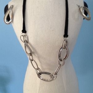 Earrings and necklace set