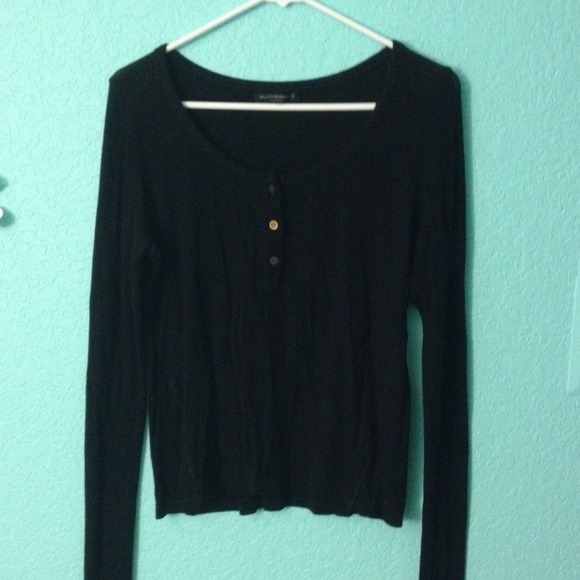 Brandy melville henley !