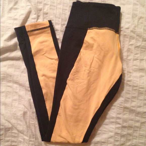 Sold. LULULEMON leggings NWOT