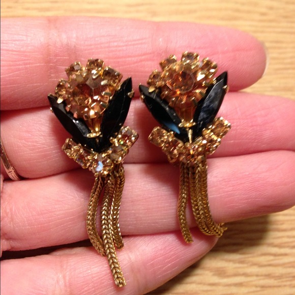 🎉Moving Sale!🎉Vintage Japan Clip on Earrings
