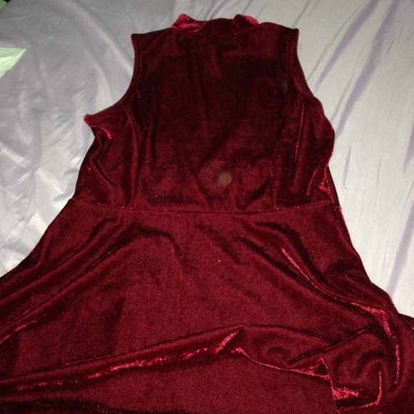 Turtle neck red velvet dress(sold) - Picture 2 of 2
