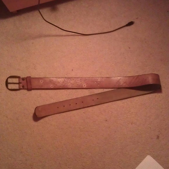 Hollister brown belt