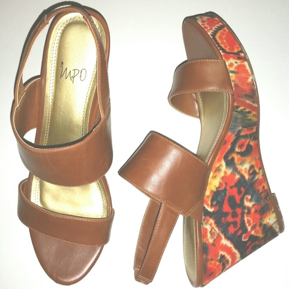 🎉 HP 7/18 🎉  Brown and multi color wedge