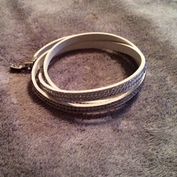 White Leather Rhinestone Wrap Bracelet - Picture 2 of 3