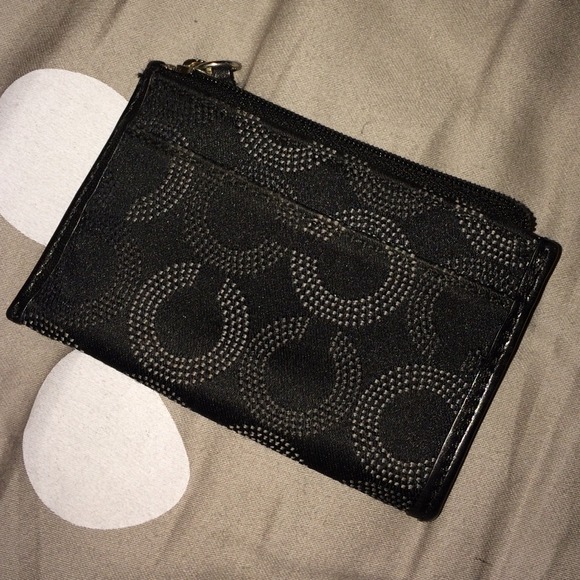 Coach Mini Skinny - Picture 2 of 2