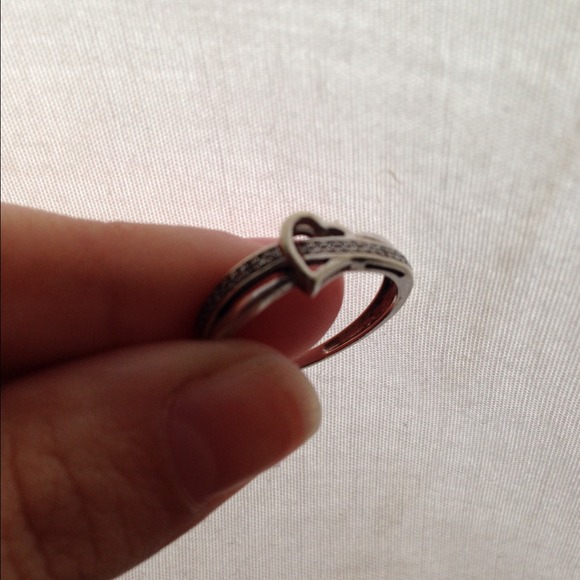 Diamond ring from Gordon's. - Picture 4 of 4