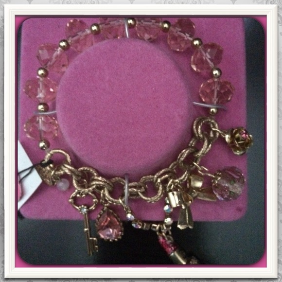 Betsey Johnson Bracelet 🎉🎉Host Pick🎉🎉2/17 - Picture 3 of 4