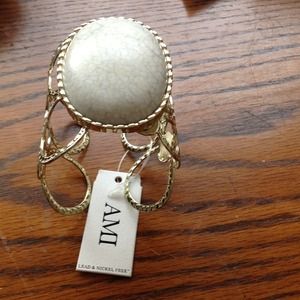 Brand new bangle bracelet