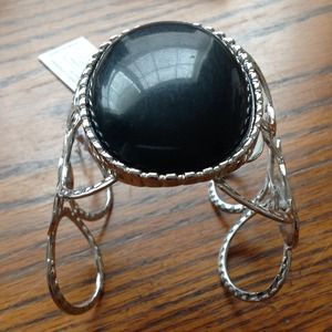 Brand cuff detailed cuff bracelet