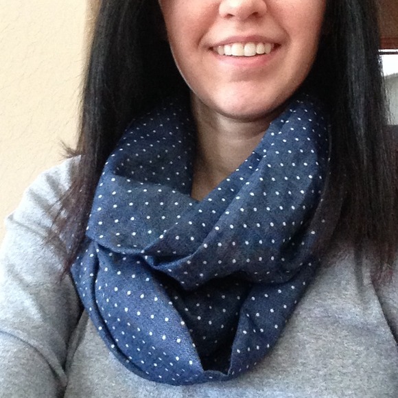 Sold in bundle- Polkadot infinity scarf