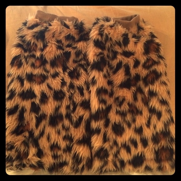 Leopard faux fur leg or boot warmers. - Picture 1 of 3