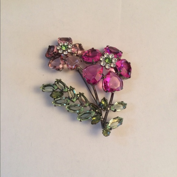 💝HOST PICK💝 Bold Spring Color Fashion Pin - Picture 4 of 4