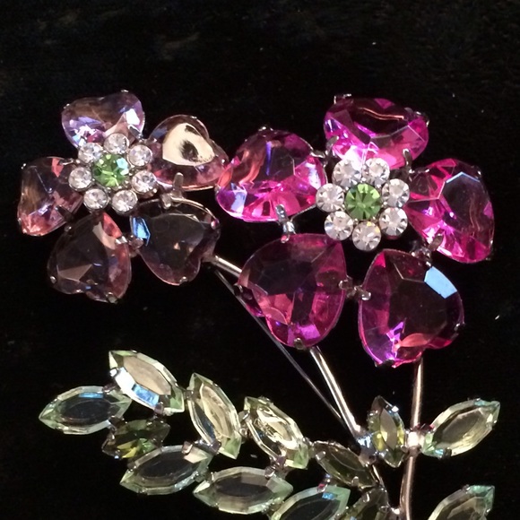 💝HOST PICK💝 Bold Spring Color Fashion Pin - Picture 2 of 4