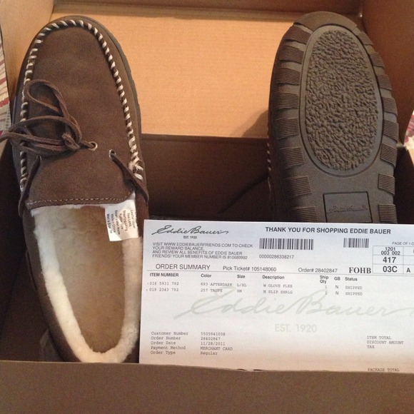 BRAND NEW!! Eddie Bauer men's slippers