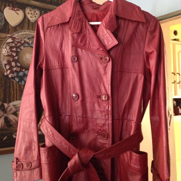 Vintage deep red 100% leather trench coat