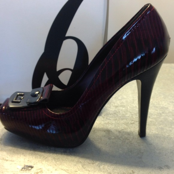 Never worn, Nine West heels - Picture 3 of 4