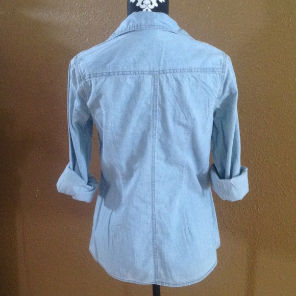 Charmbrey shirt  . - Picture 2 of 3