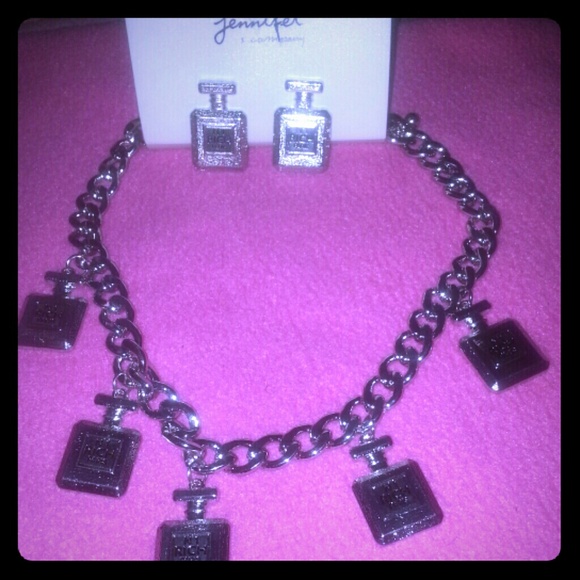 Necklace set