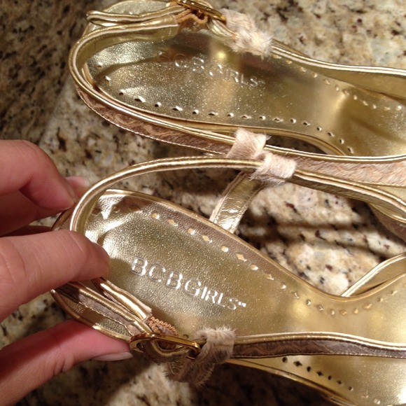 Gold Giraffe Print BCBGirls Heels - Picture 2 of 4