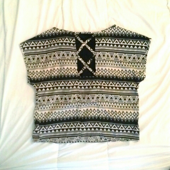 Tan and black tribal stripe top - Picture 3 of 3