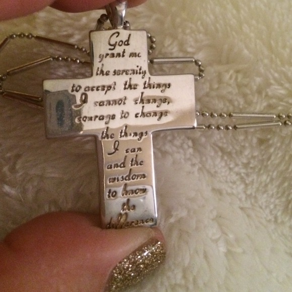 Sterling silver cross - Picture 2 of 3