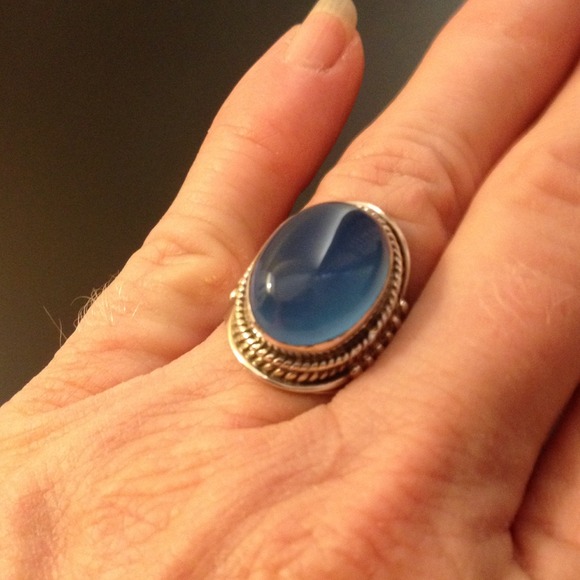 Jewelry - Beautiful blue chalcedony ring