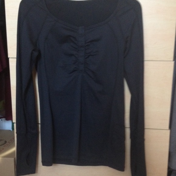 🚫sold🚫Lululemon work out top