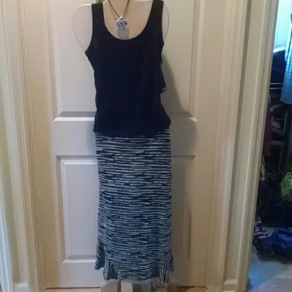 LONG SKIRT - Picture 3 of 3