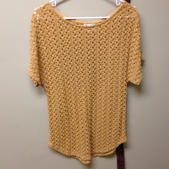 Yellow long knitted top