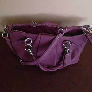 All leather COACH purse-great hardware!