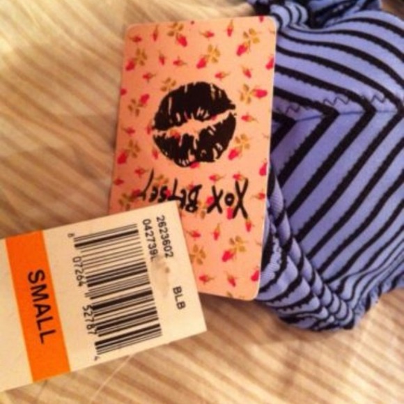 New w/ tags Betsey Johnson bikini S top L bottom - Picture 4 of 5