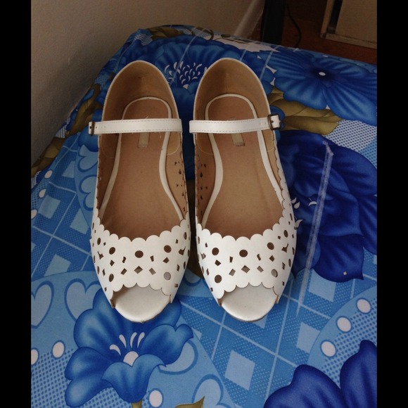 Urban outfitters flats