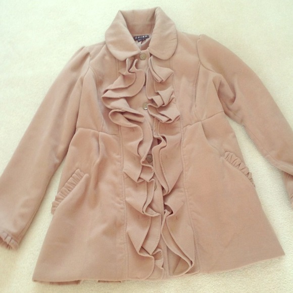 Ruffle front wood coat
