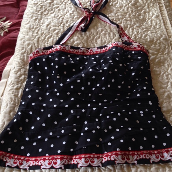 White House Black Market Tops - A beautiful top