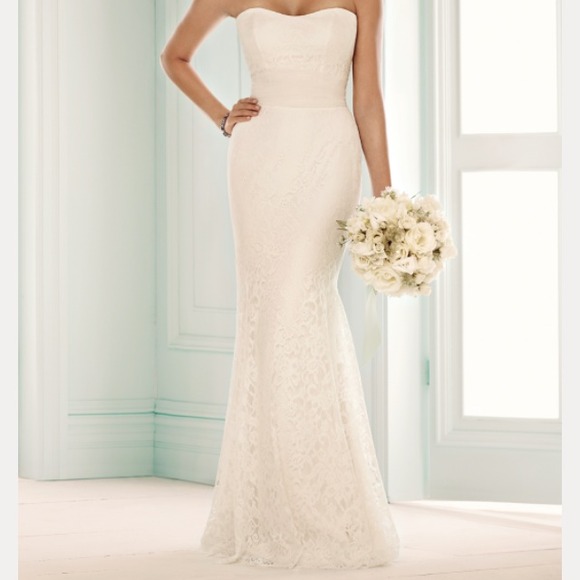 Wedding dress - Picture 2 of 9