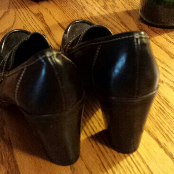 Shoes - Picture 2 of 3