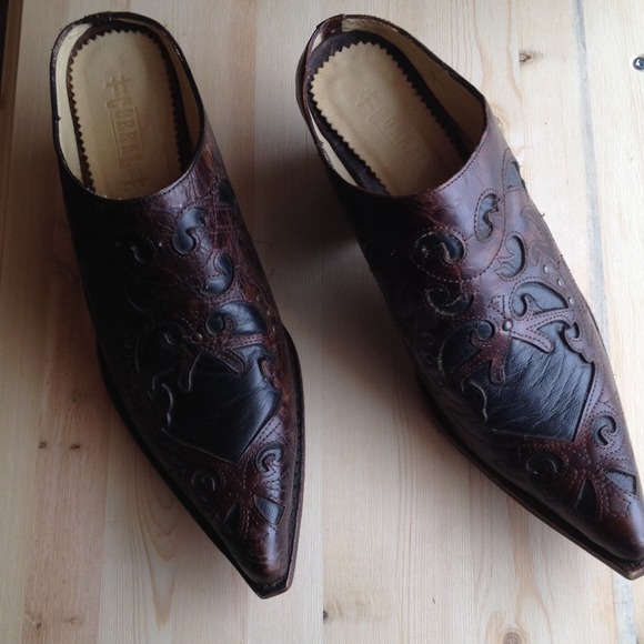 Slip on leather cowgirl boots