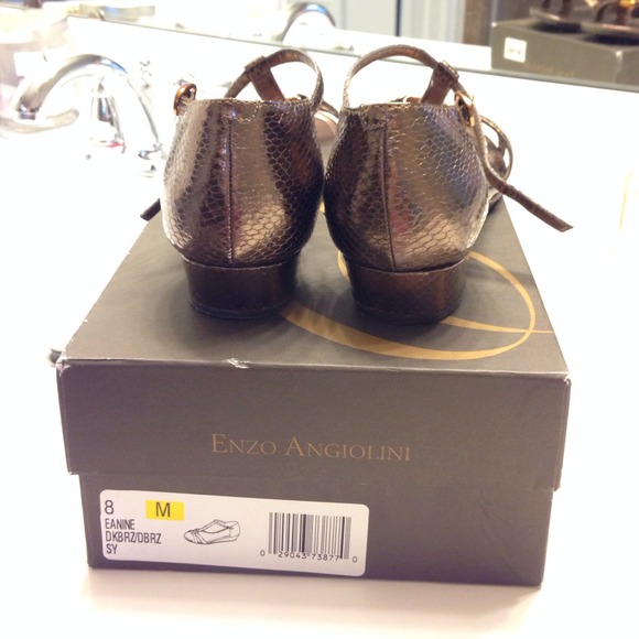 Sandals - Picture 2 of 2