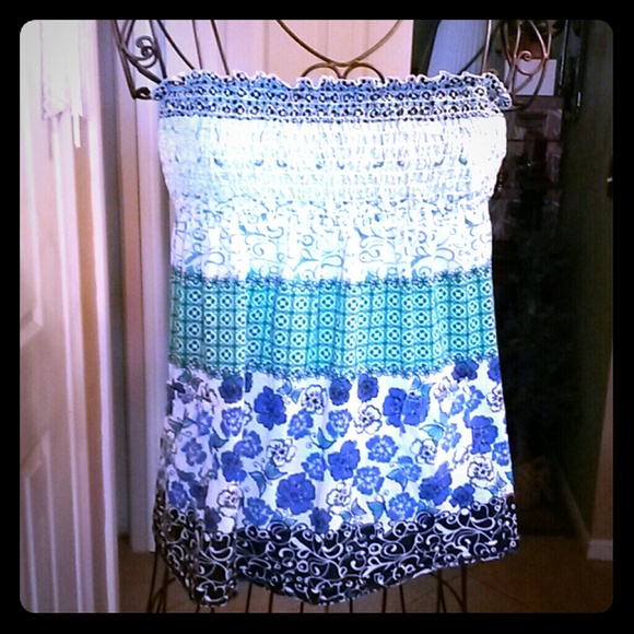 ***Traded***Ruched strapless top