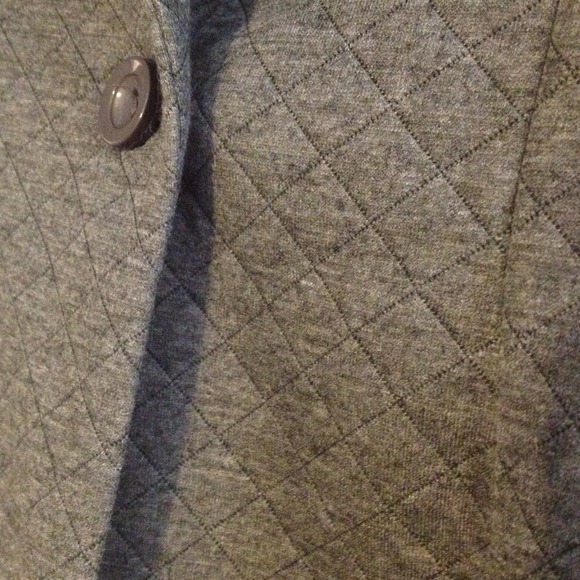 🚫Sold in bundle. New gray blazer - Picture 2 of 3