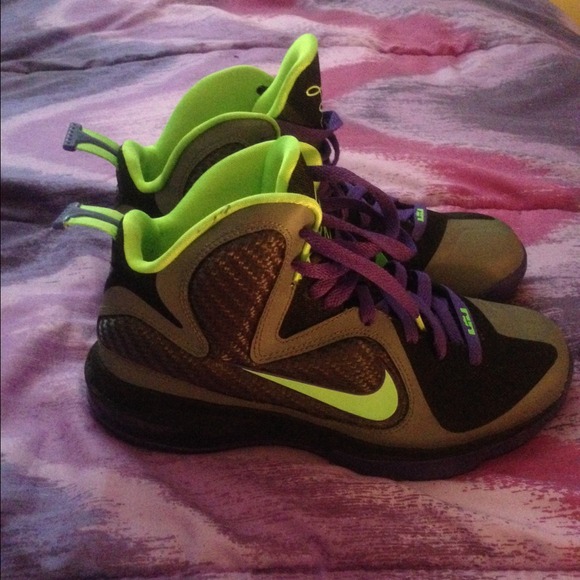 Nike Lebron's