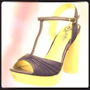 Seychelles Dietrich platform Sandal 10M Navy blue