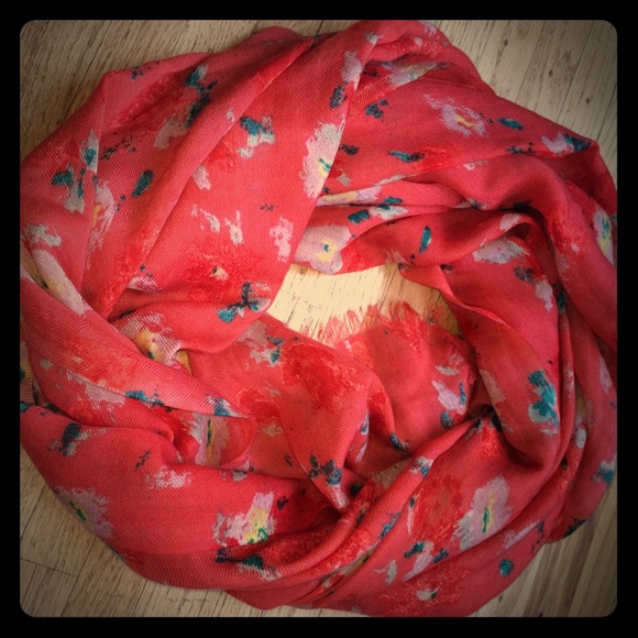 🎉HP🎉 J crew abstract flower scarf