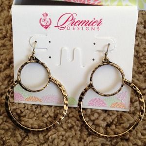 Premier Designs Jewelry Jane Earrings NWT
