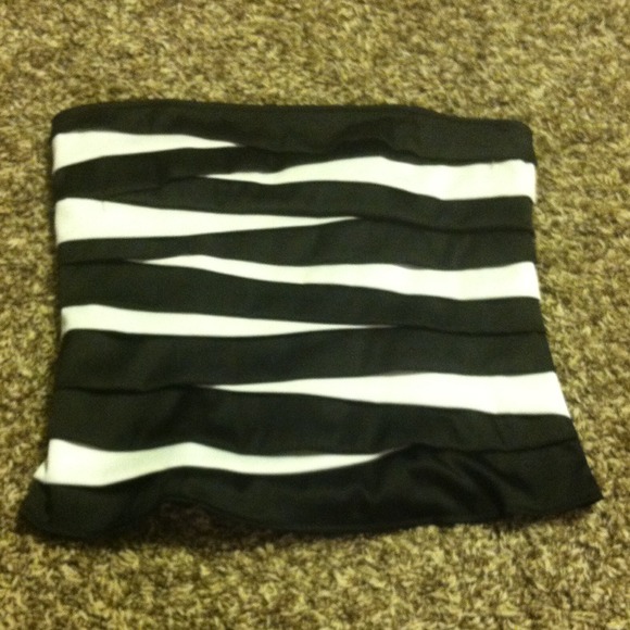Black and white stripped tube top.