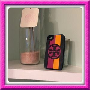 SALE!Authentic Tory Burch 4/4s iPhone Rubber Cover