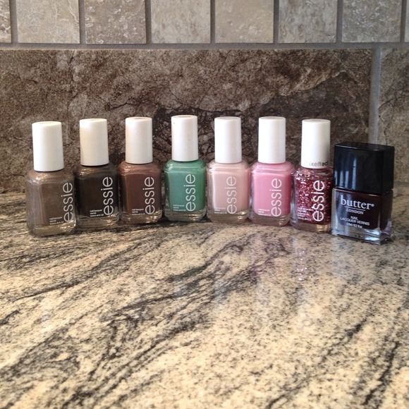 SOLD✨Essie and Butter London nail polish