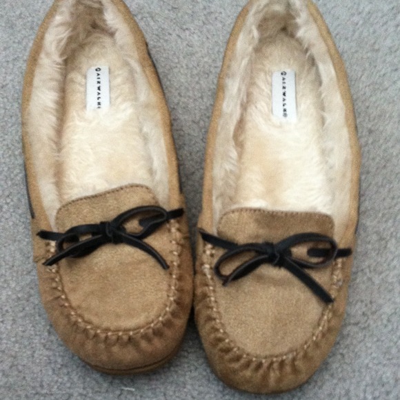 Reserved Fuzzy Moccasin Slippers