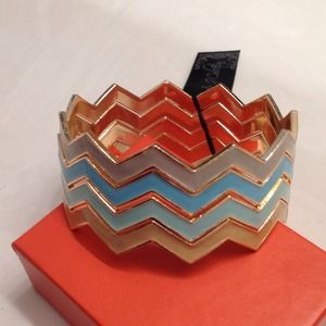 Zigzag bracelets